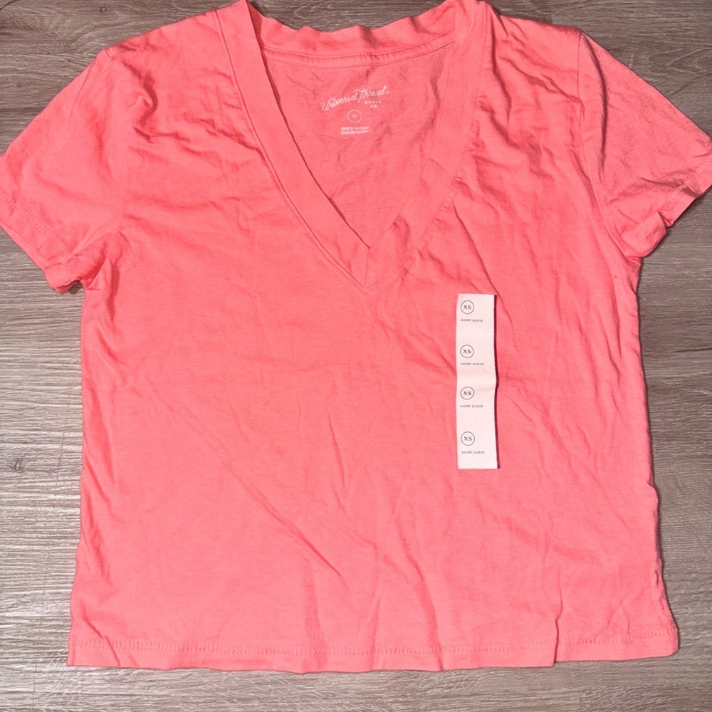 Universal Thread Coral Short Sleeve V-Neck Tee